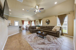5BD - Backyard - Pool Access - 5 Mins to Texas A&M